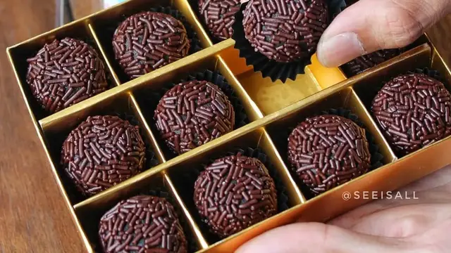 Bola-bola coklat di dalam kotak (IG seeisall)