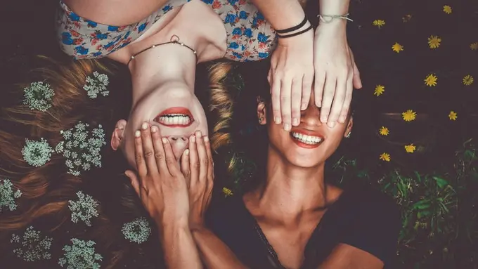 [Bintang] Kata Astrologer: Best Friend Forever sama 5 Zodiak Ini Saja