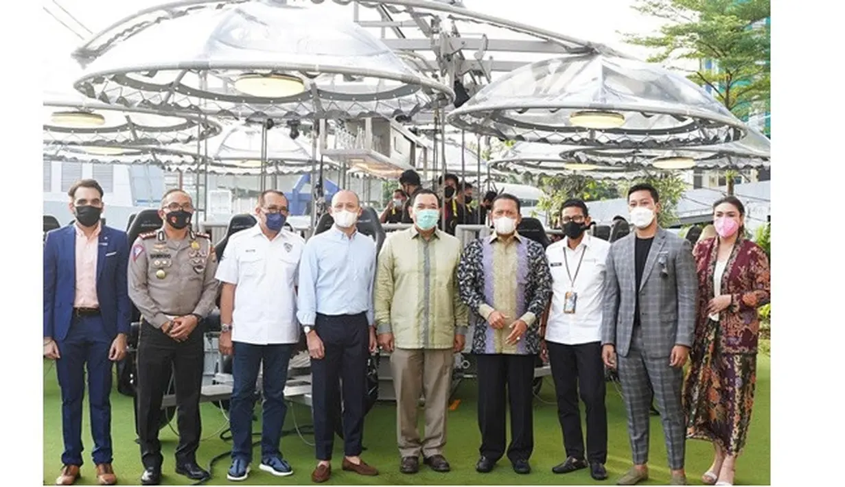 Acara peresmian 'Restoran Melayang' Lounge in The Sky. (Sumber: Instagram/darmamh)