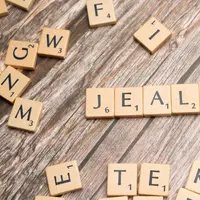 Berikut langkah dewasa untuk mengatasi rasa cemburu dalam sebuah hubungan./copyright pexels/Markus Winkler