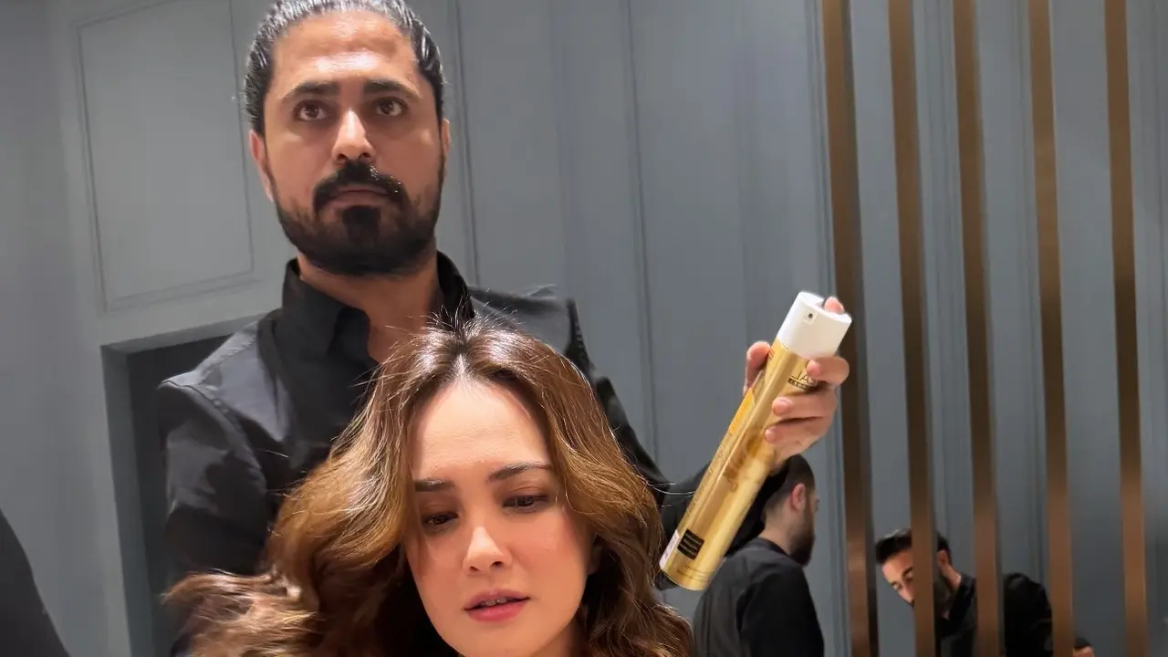 Tampilan Rambut Baru Shandy Aulia yang Tetap Nyalon Usai Banjir Besar di Dubai, Disebut Bisa Tahan Hujan Badai