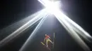 Atlet Norwegia, Kenneth Gangnes, beraksi di nomor Four Hills Piala Dunia Ski Jumping 2016 di Bischofshofen, Austria, (5/1/2016). (AFP/APA/Barbara Gindl/Austria Out)