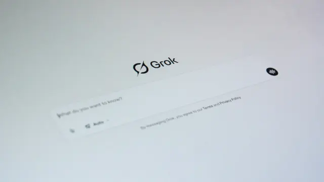 Ilustrasi chatbot Grok, xAI