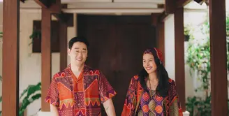 Melihat baju Lebaran couple dari Maudy Ayunda-Jesse Choi hingga Erina Gudono-Kaesang Pangarep (@maudyayunda)
