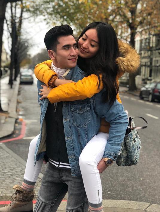 Gambar Foto Natasha Wilona Dan Verrel Bramasta : Foto Topless Verrell Bramasta dan Natasha Wilona Dihujat ... / Check spelling or type a new query.