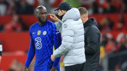 Thomas Tuchel kurang harmonis dengan Romelu Lukaku. Pelatih asal Jerman itu disebut kesal usai mendengar pernyataan Lukaku yang mengaku tidak bahagia di Stamford Bridge. Alhasil bomber Belgia itu kerap dicadangkan sang pelatih. (AFP/Lindsey Parnaby)