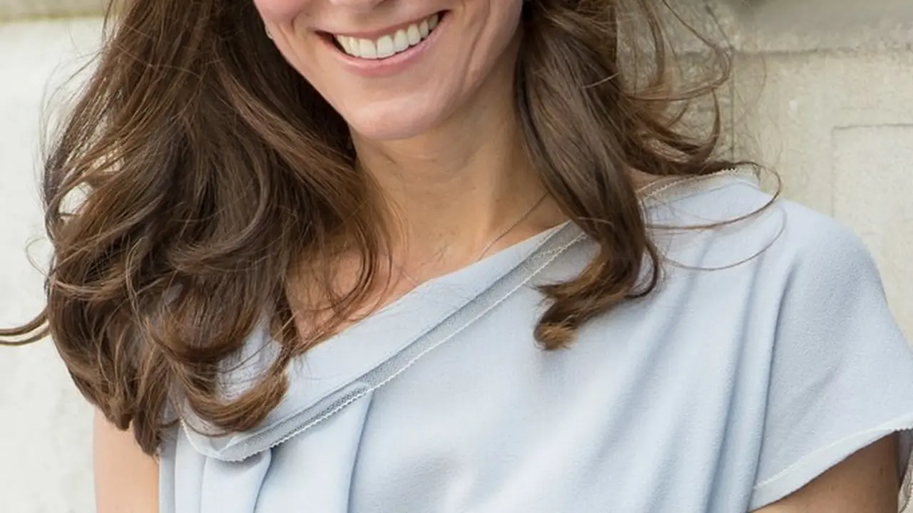 Kate Middleton Cantik dengan 6 Gaya Rambut Ini