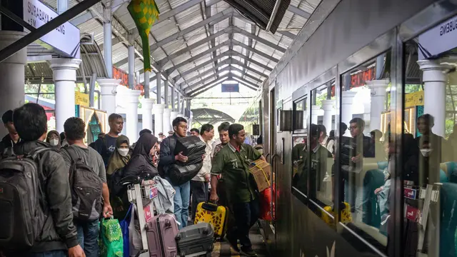 KAI Daop 8 Surabaya Catat Lonjakan Penumpang pada Masa Angkutan Lebaran 2026