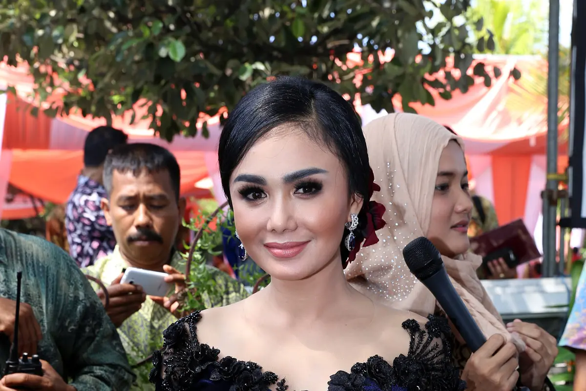 Yuni Shara