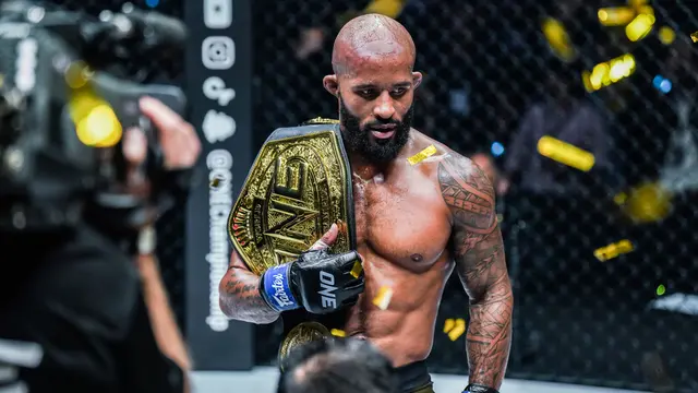Adriano Moraes vs Demetrious Johnson