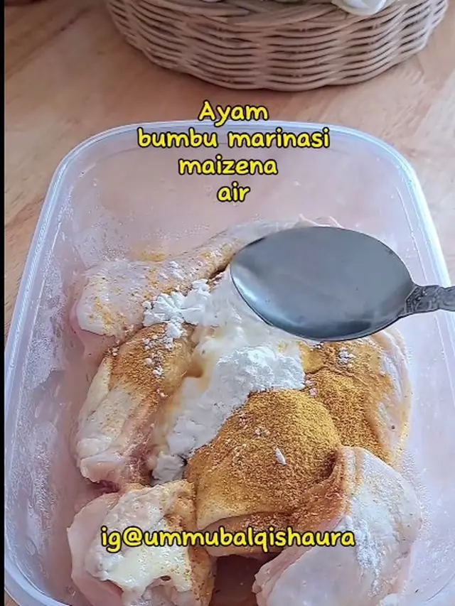 Tanpa DIsayat, Ini Cara Bersihkan Darah Ayam Sebelum Dimasak