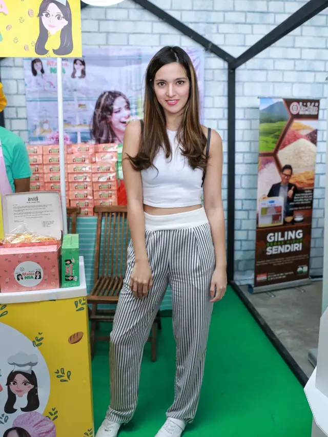 [Bintang] Nia Ramadhani