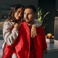 Sebuah koleksi yang cocok dikenakan seluruh anggota keluarga, untuk rayakan akhir tahun.