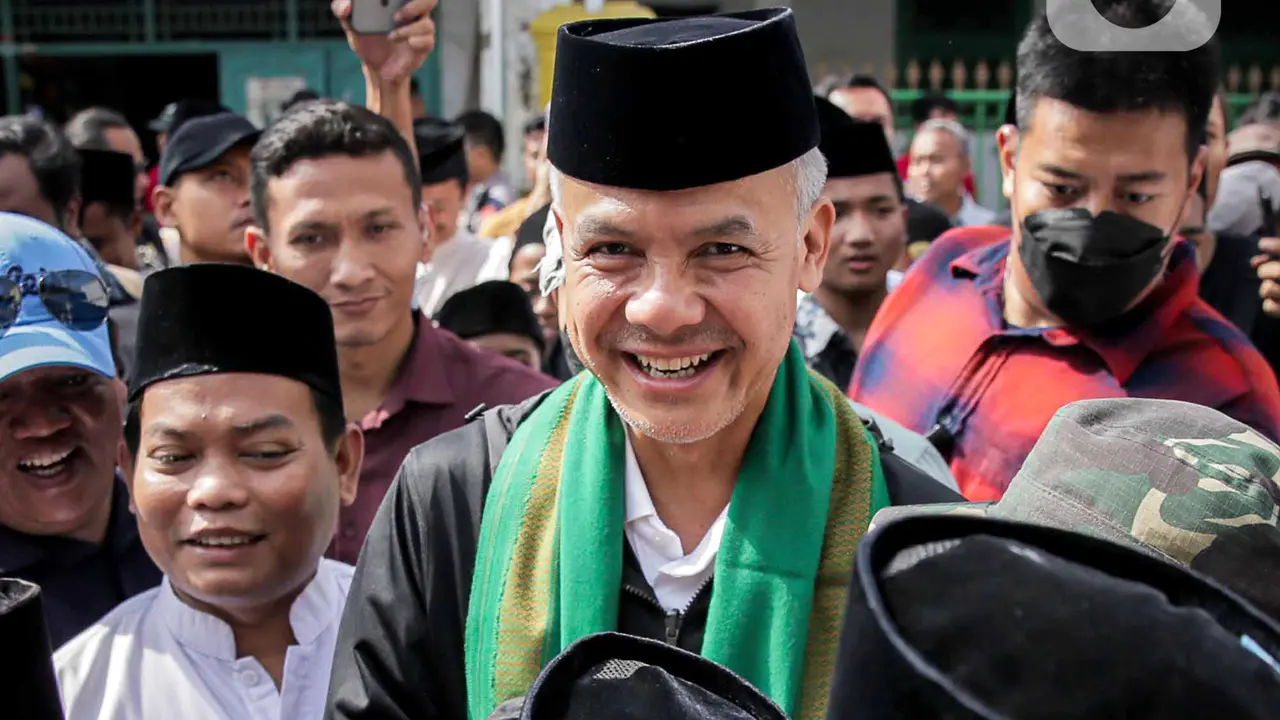 Ganjar Sambangi Ponpes di Tegal