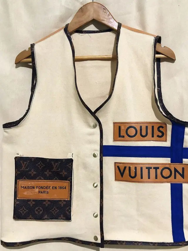 Daur Ulang Paper Bag hingga Sweater Bekas Jadi Barang Mewah/dok. @wiralagabae