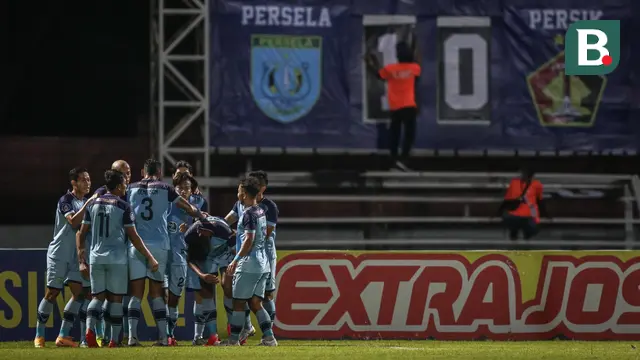 Foto: Derbi Jatim, Gol Tunggal Malik Risaldi Bawa Persela Bekuk Persik di BRI Liga 1