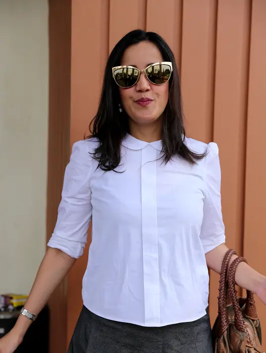 Sidang ini pun menjadi babak akhir dari gugatan perceraian Andi Soraya dan Rudi Sutopo meski pihak tergugat (Rudi Sutopo) tidak pernah mendatangi persidangan sejak awal gugatan cerai. (Andy Masela/Bintang.com)