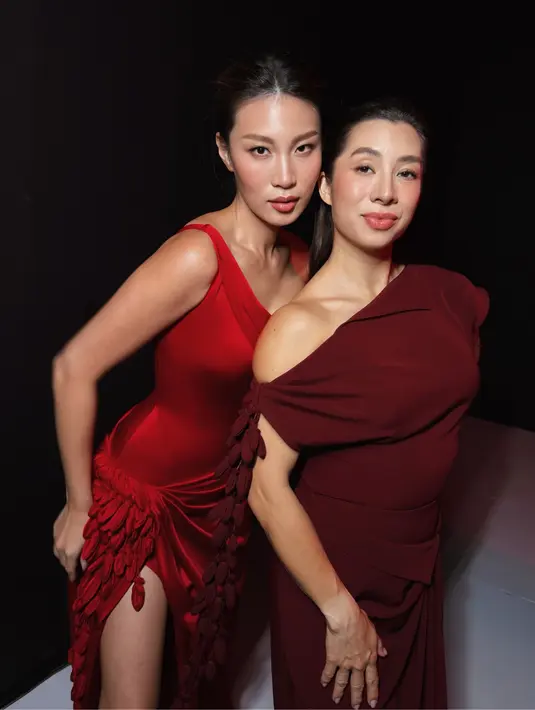 Dalam beberapa momen, Jennifer dan Patricia terlihat memiliki kemiripan yang membuat keduanya sekilas tampak seperti kakak dan adik. [@patriciagouw]