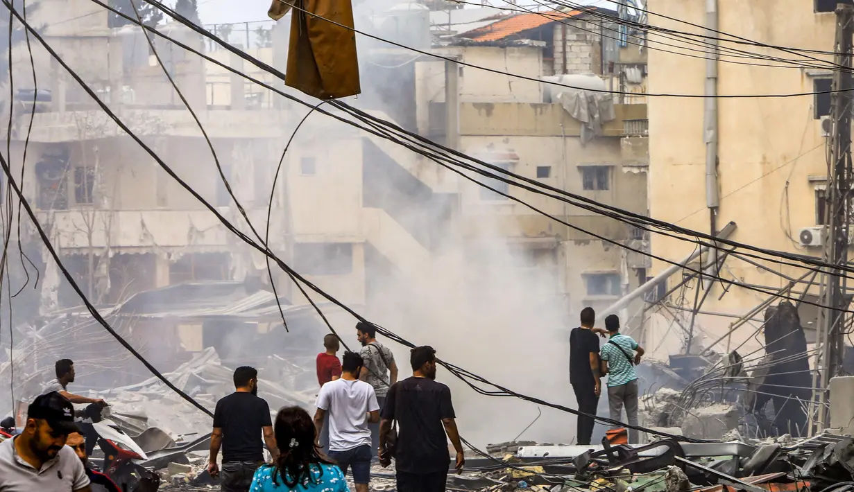 Juru bicara Perserikatan Bangsa Bangsa, Stephane Dujarric mencatat bahwa daerah pemukiman di Beirut, Lebanon kembali menjadi sasaran serangan udara Israel yang kian intens. (Foto oleh AFP)
