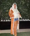 Gaya kehamilan bisa jadi menantang dan menyenangkan, dan Rihanna memilih yang kedua. Menurutnya, ia senang mengekspos perut dan tubuhnya yang semakin berisi (Foto: Instagram @badgalriri)