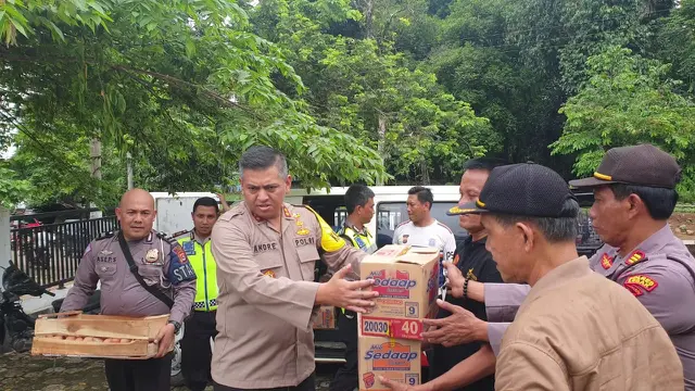Banjir bandang dan longsor menerjang Lebak, Banten. (Foto: Liputan6.com/Yandhi Deslatama)
