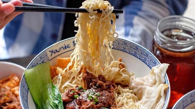 7 Yamie Jogja Terlezat: Sensasi Manis Gurih yang Bikin Ketagihan!