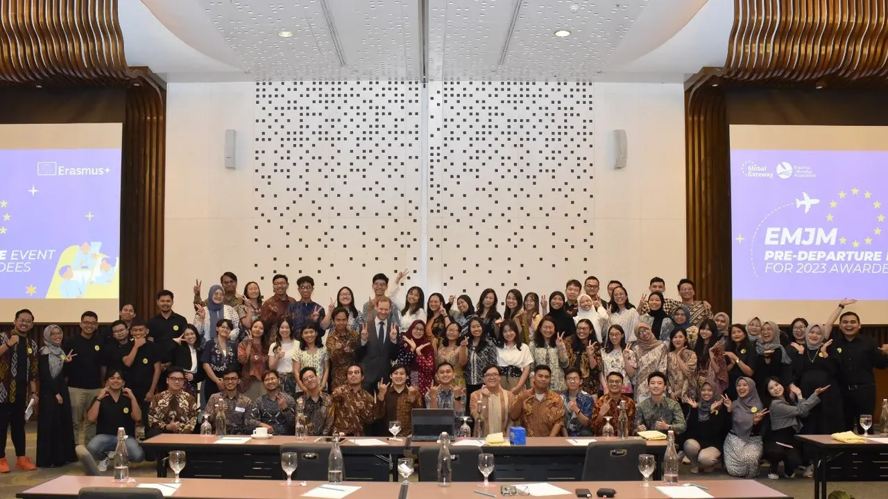 Penerima beasiswa Erasmus 2023 dari Indonesia.