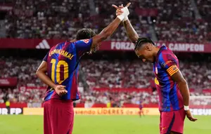 Hasil Liga Spanyol: Hattrick Raphinha Antar Barcelona Balikkan Laga di Kandang Sevilla
