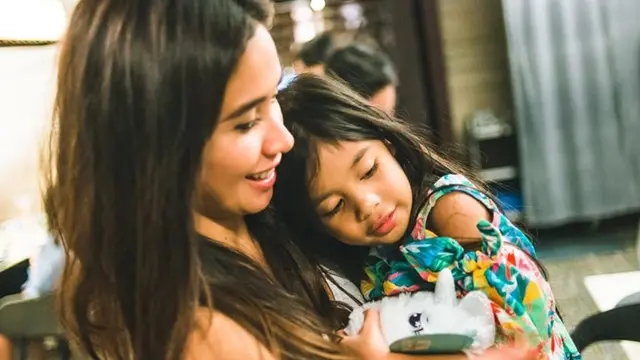 7 Momen Manis Marsha Timothy dan Putrinya, Bikin Gemas