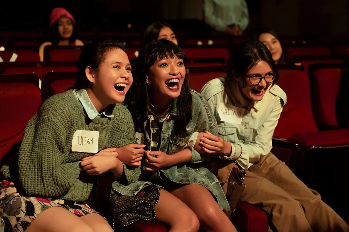Cuplikan film A World Without