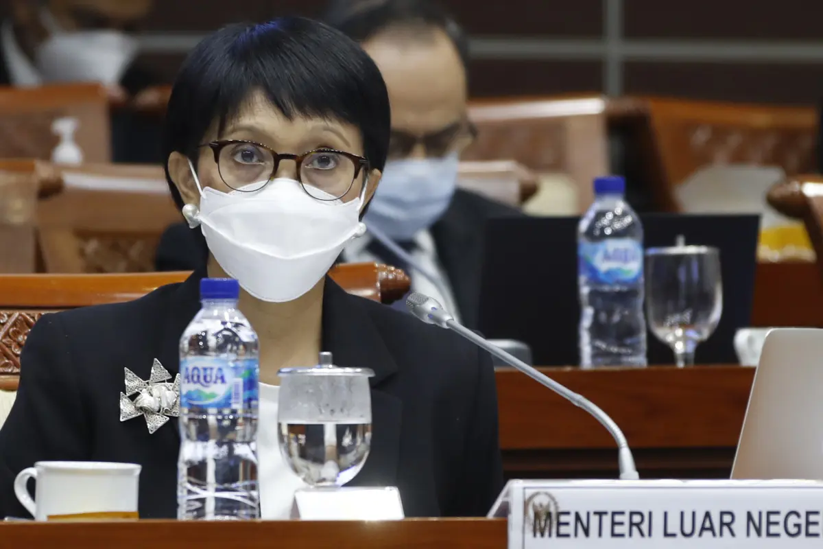 Bahas Diplomasi Vaksin COVID-19, Menlu Retno RDP dengan Komisi I DPR