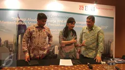 (ki-ka) Direktur Bisnis BNI Asset Management (BNI-AM) Isbono M.I. Putra, Presiden Direktur BNI-AM Reita Farianti, dan Head of Investment Team BNI-AM Hanif Mantiq dalam acara Press Conference di Jakarta (3/2).  (Liputan6.com/Angga Yuniar) 