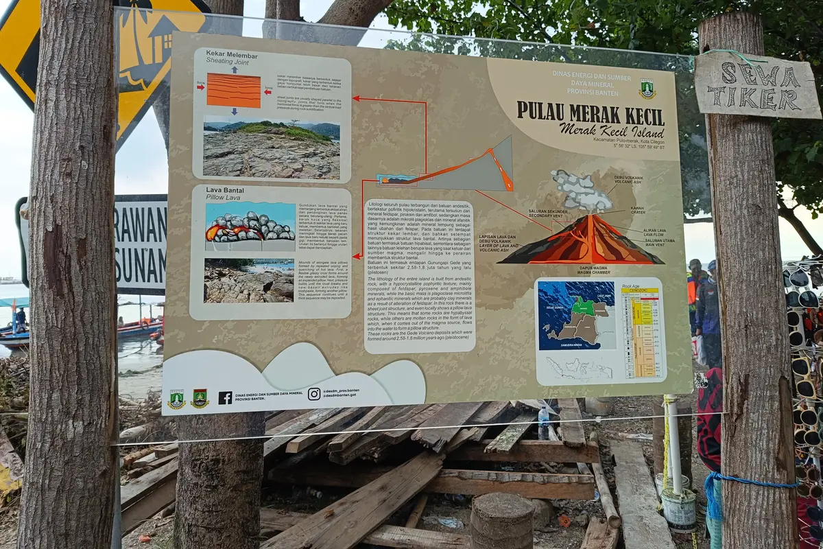 Berkereta ke Pulau Merak Kecil, Wisata 'Low Budget' di Ujung Barat Pulau Jawa