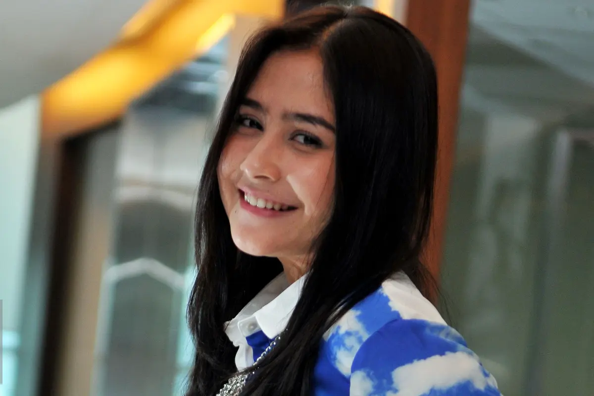 20150902-Prilly-Latuconsina