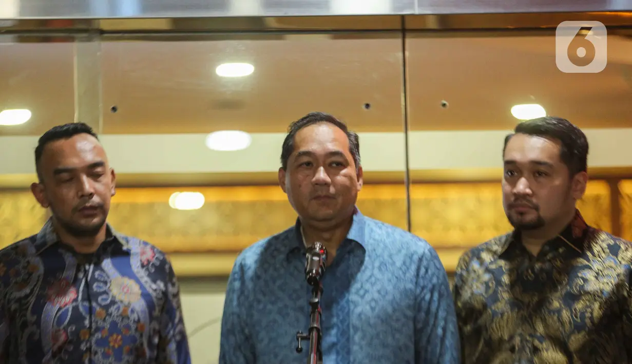 Lutfi tidak memberi tahu materi pemeriksana, dan mempersilakan media bertanya pada penyidik Kejaksaan Agung langsung. (Liputan6.com/Faizal Fanani)