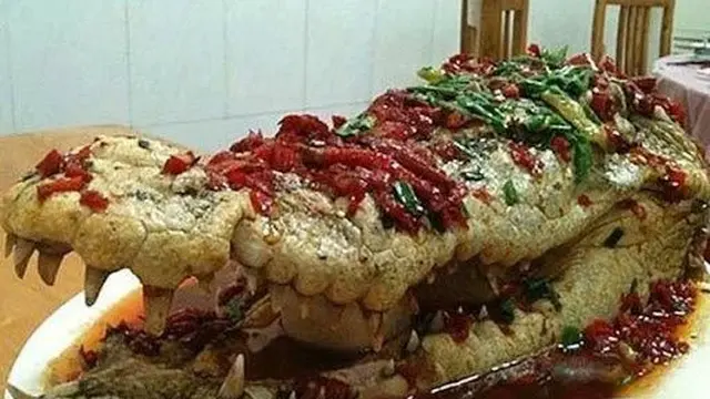 6 Potret Makanan Pakai Menu Kepala Hewan Ini Nyeleneh, Bikin Takut Disantap