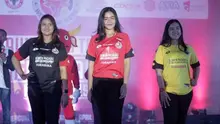 Jersey anyar Semen Padang untuk musim 2019. (Bola.com/Arya Sikumbang)