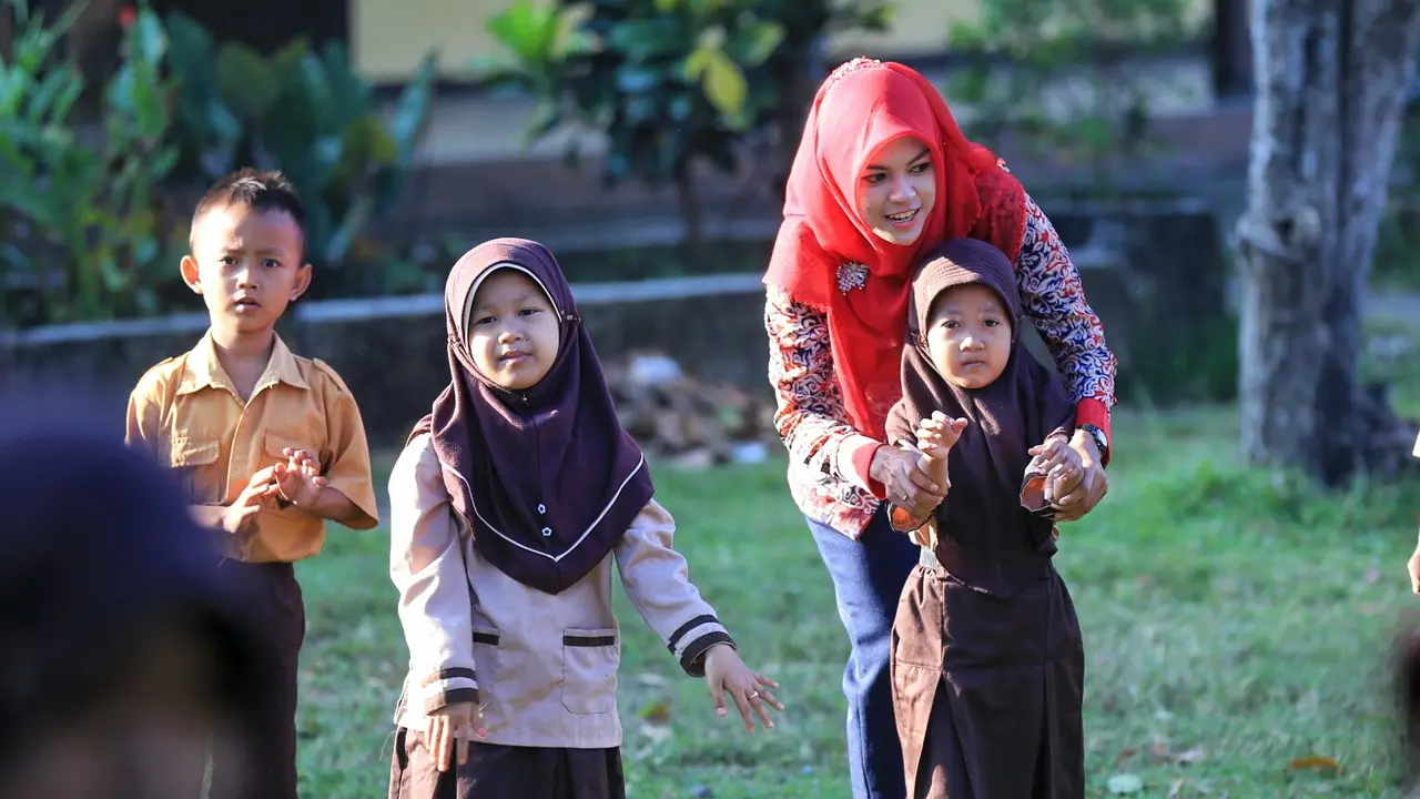 Eksklusif, Guru Cantik Rizma Ogah Jadi Artis