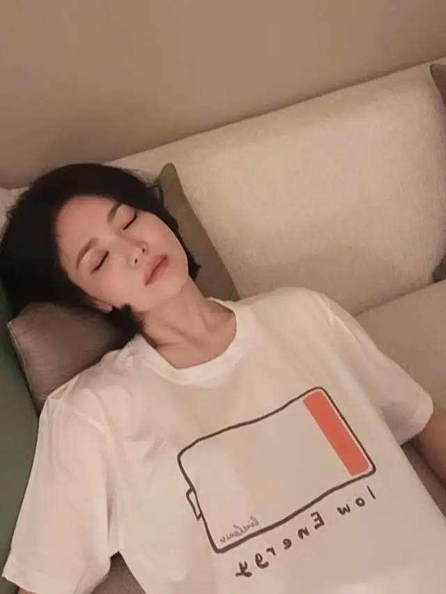 Potret Terbaru Song Hye Kyo Rayakan Ulang Tahun ke 43. [@kyo1122]