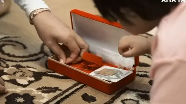 Kado ultah Ameena (YouTube/AH)