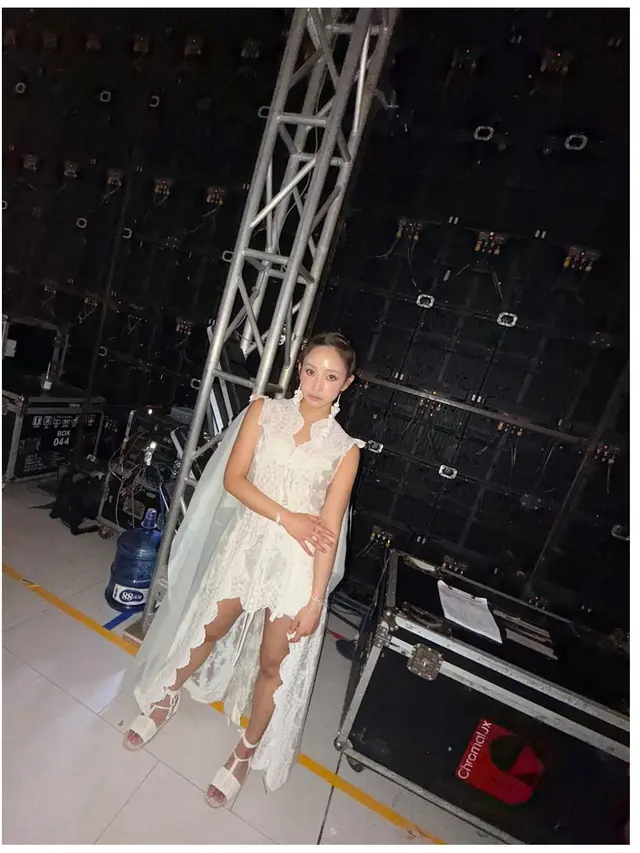 6 Gaya Outfit Dita Karang saat Debut Runway di JFW 2026, Memukau Penuh Makna