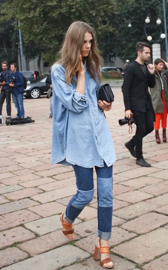 Pakai patchwork jeans supaya penampilan makin kece. (sumber foto: the-chanel-charade.tumblr.com/pinterest)