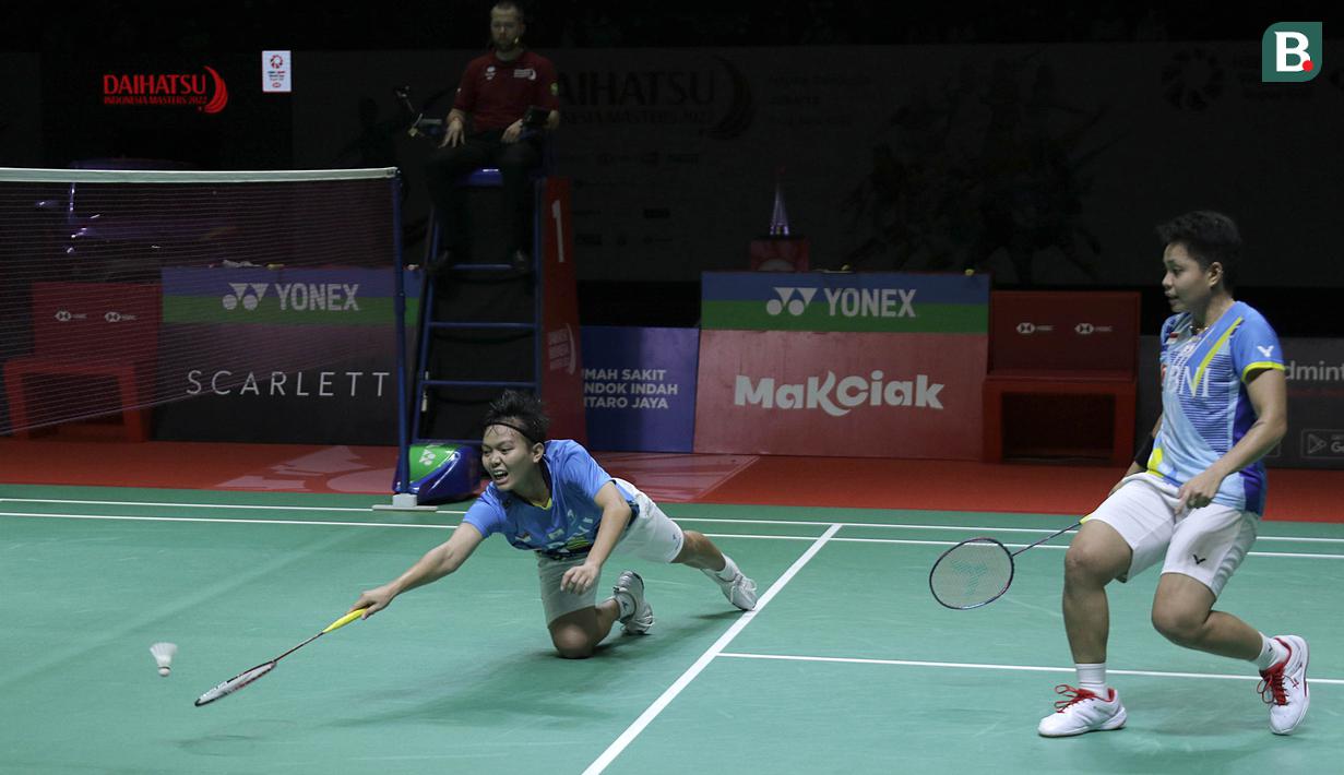 Usai interval, Apriyani/Siti Fadia terus melaju meninggalkan pasangan Malaysia dan berhasil memenangkan game kedua dengan 21-14. (Bola.com/Ikhwan Yanuar)