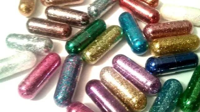 Pil Glitter Ini Buat Kotoran Anda Berwarna-warni