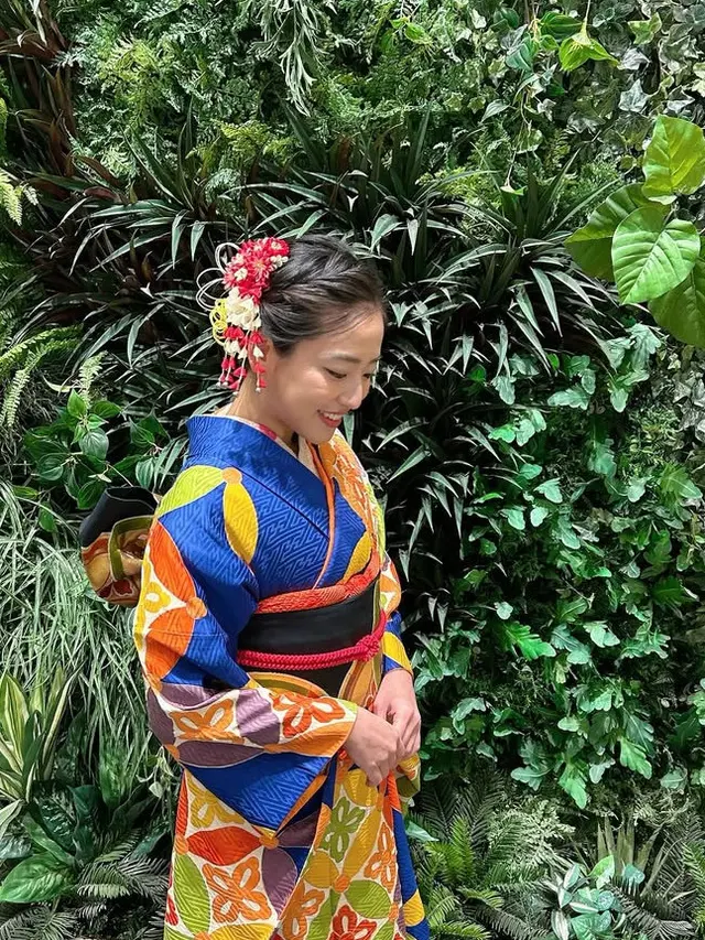 Gaya Haruka Nakagawa Dibalut Kimono saat Pulang Kampung.  [@haruuuu_chan]