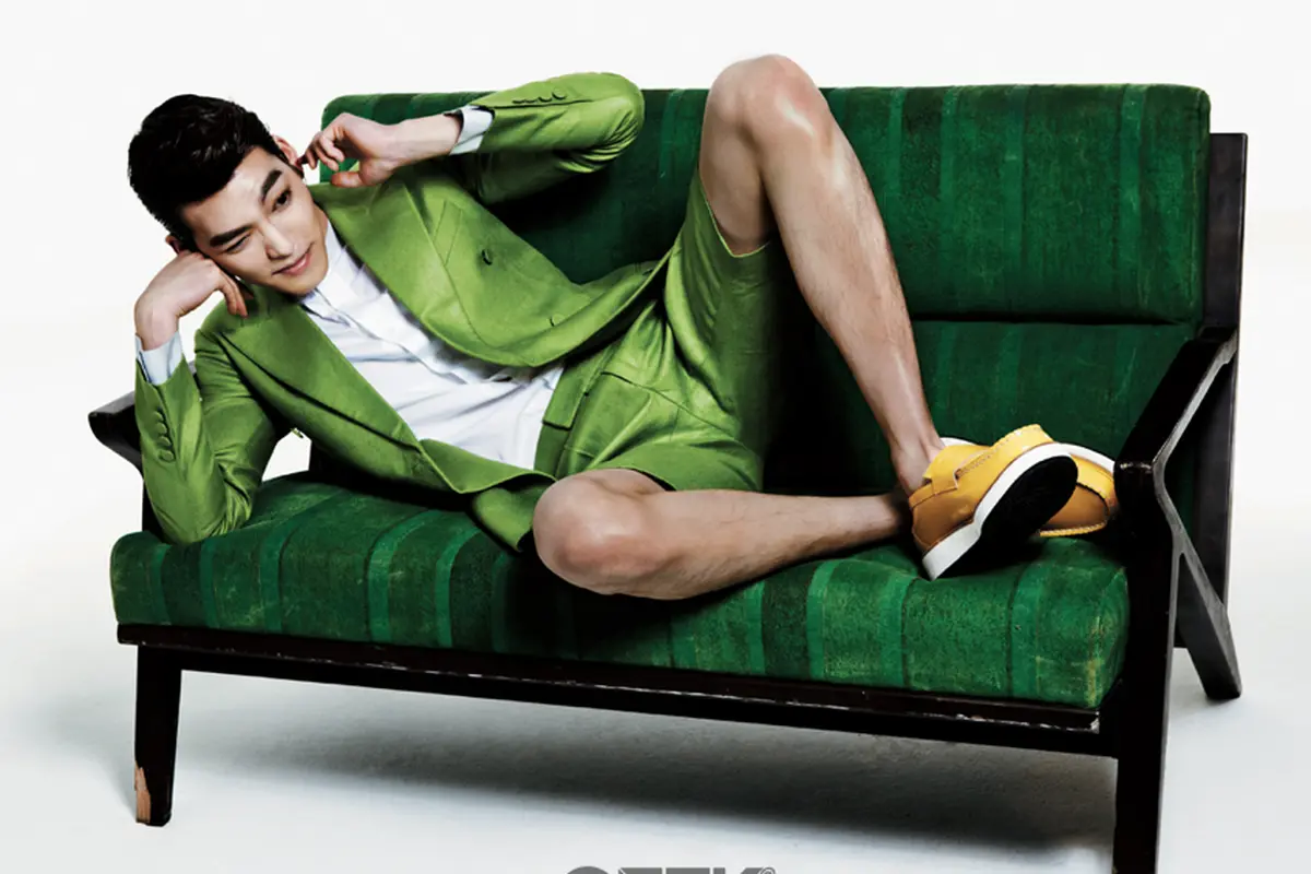 4 Alasan Jatuh Hati Pada Sosok Kim Woo Bin