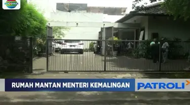 Dari hasil identifikasi dan olah tempat kejadian perkara, tidak ditemukan adanya tanda-tanda pintu atau grendel yang dibuka secara paksa.