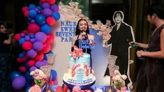 Lewat Instagram pribadinya, Naura Ayu memamerkan momen keseruan saat pesta sweet seventeen pada 18 Juni 2022 kemarin. (FOTO: instagram.com/riafinola/)