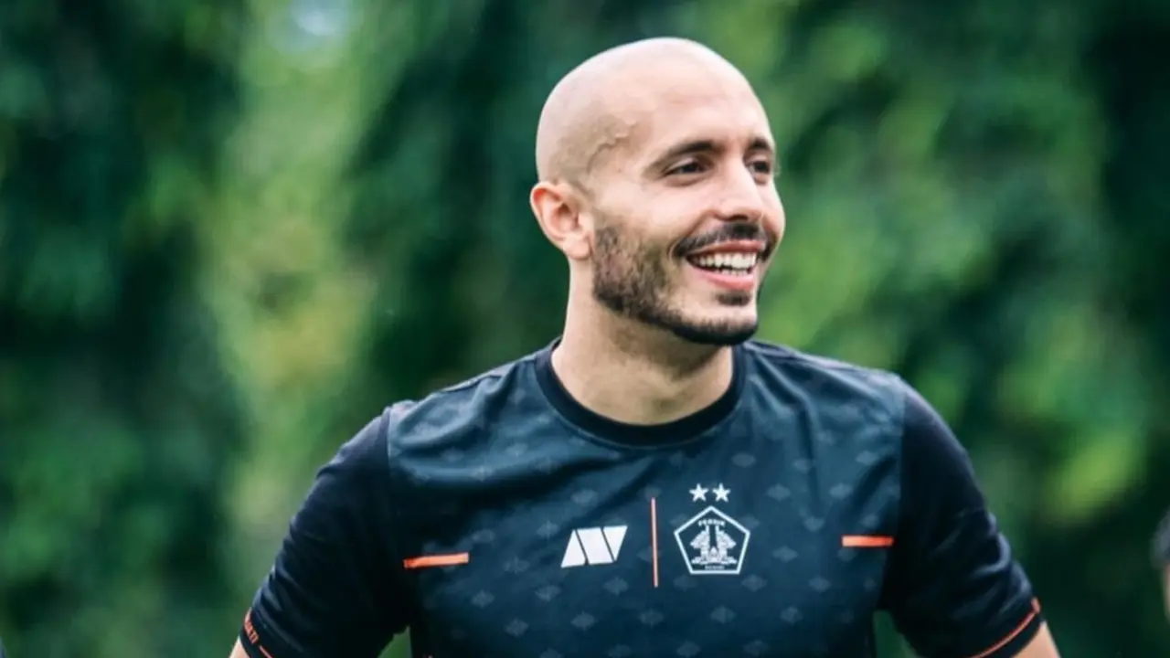 Striker Persik Youssef Ezzejjari