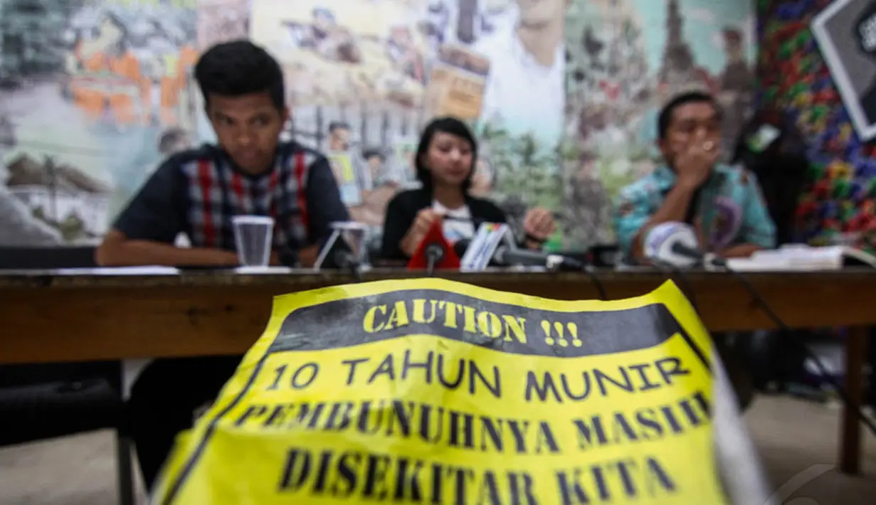 Kontras menilai pembebasan bersyarat Pollycarpus menunjukkan mandeknya penuntasan kasus pembunuhan Munir dan juga perlindungan HAM dalam pemerintahan Jokowi-JK, Jakarta, Minggu (30/11/2014).(Liputan6.com/Faizal Fanani) 